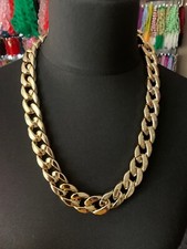 SHINY GOLD ACRYLIC CHUNKY NECLACE  29MM X 21MM