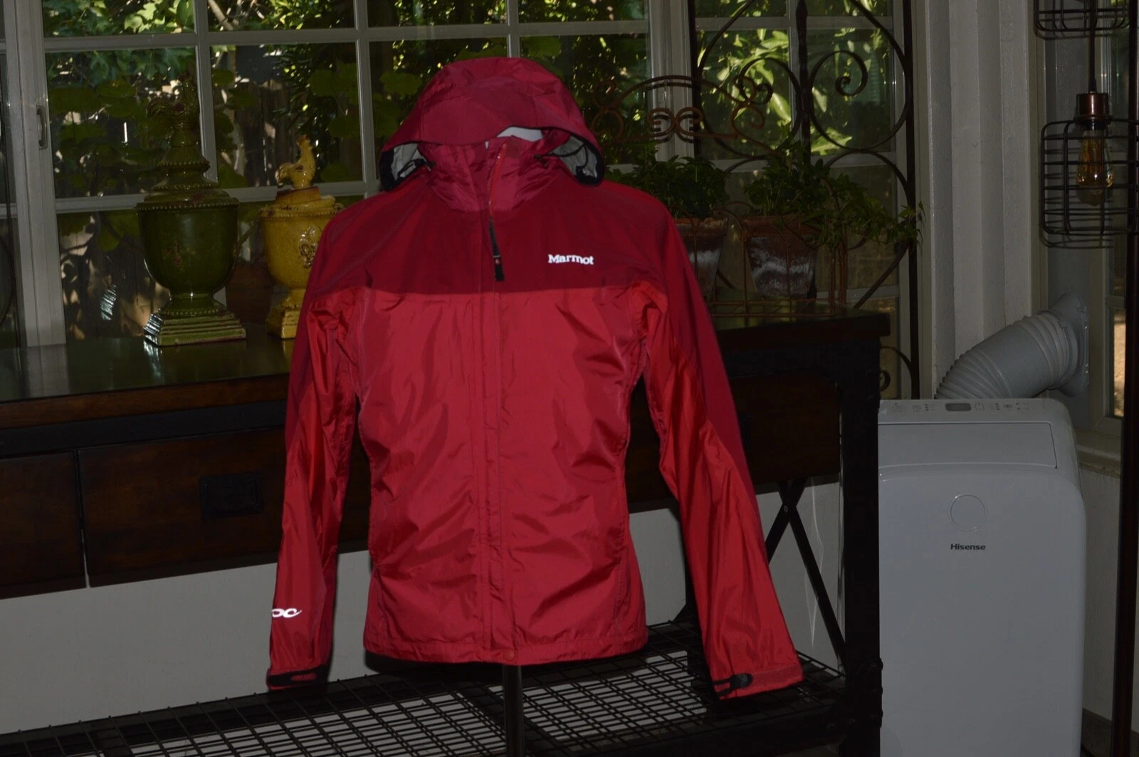 Marmot Windbreaker Womens Medium Outdoor Zip Up Hoodie Shell