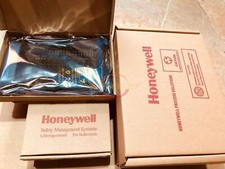 ONE NEW HONEYWELL 80363969-150 MC-PAOY22 module