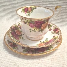 Royal Albert Old Country Roses Trio Of Cup, Saucer And Side Plate 