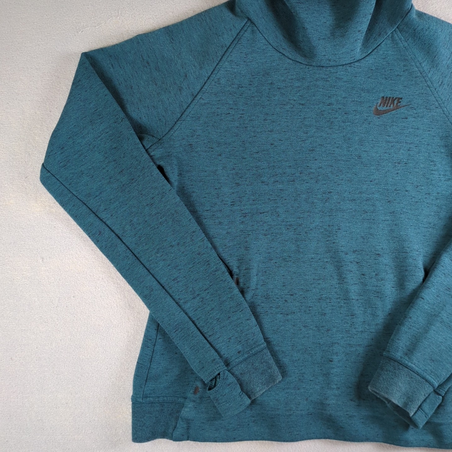 Nike Tech Fleece Hoodie Womens Small Green Pullover Thumb Holes Sweater Pockets thumbnail 5