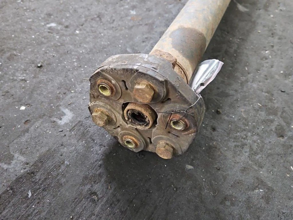 Eje cardán trasero KIA Sportage 2011 49300-3W000 diésel 135kW IPJ148802 - Imagen 3 de 4