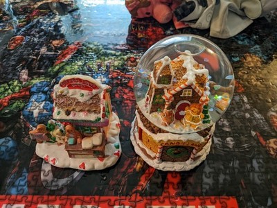 Musical Candyland Snowglobe  ''I Wish You a Merry Little Christmas'' (ZB13)