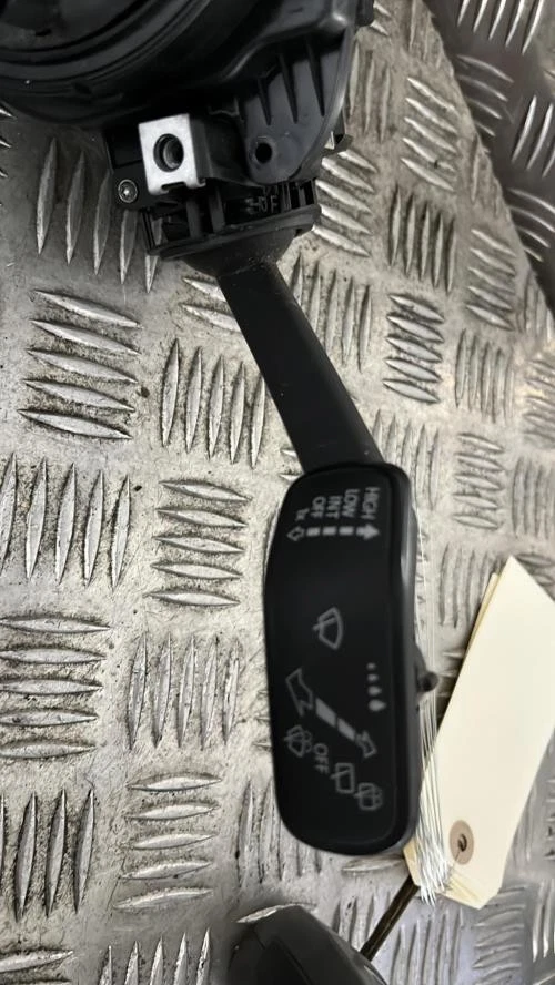 Com (Bloc Contacteur Tournant+Commodo Essuie Glace+Commodo Phare) SEAT IBIZA 4 P - Photo 2/4