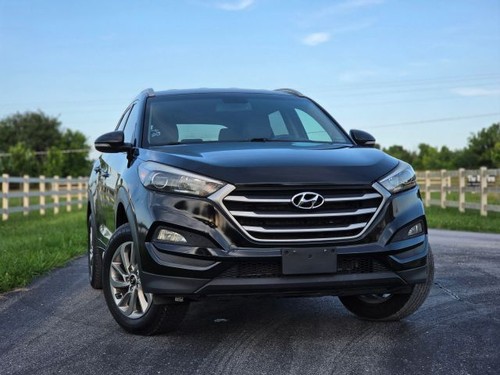 2017 Hyundai Tucson SE Plus Sport Utility 4D
