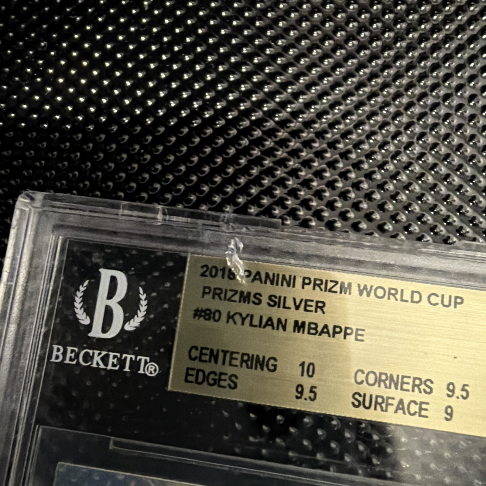 2018 Panini Prizm World Cup Kylian Mbappe #80 France Silver BGS 9.5 view 3
