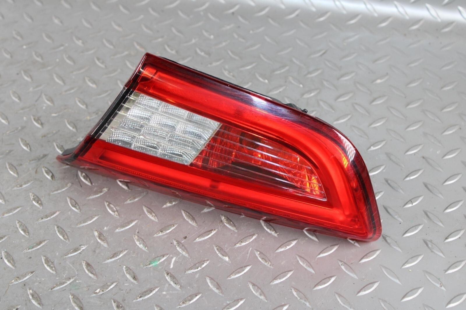 Maserati Ghibli 2014-2020 Right Light lens