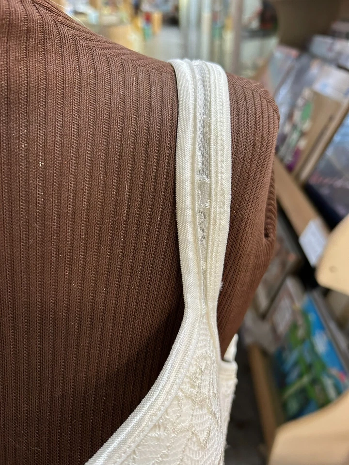 Moda Sujetador Bug Balconette Encaje Acolchado 42DD Crema Marfil Forrado con Aros Foto 4 de 4