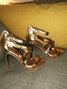 bcbgmaxazria vero cuoio