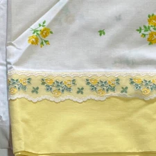 Lady Pepperell Yellow Rose Lace Trim Percale Full Sheet Vintage Fabric 80" X 96"
