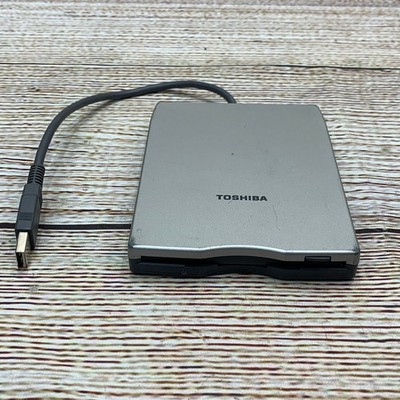 Toshiba USB Floppy Disk Drive FDD Model PA3043U 1FDD External Silver Tested