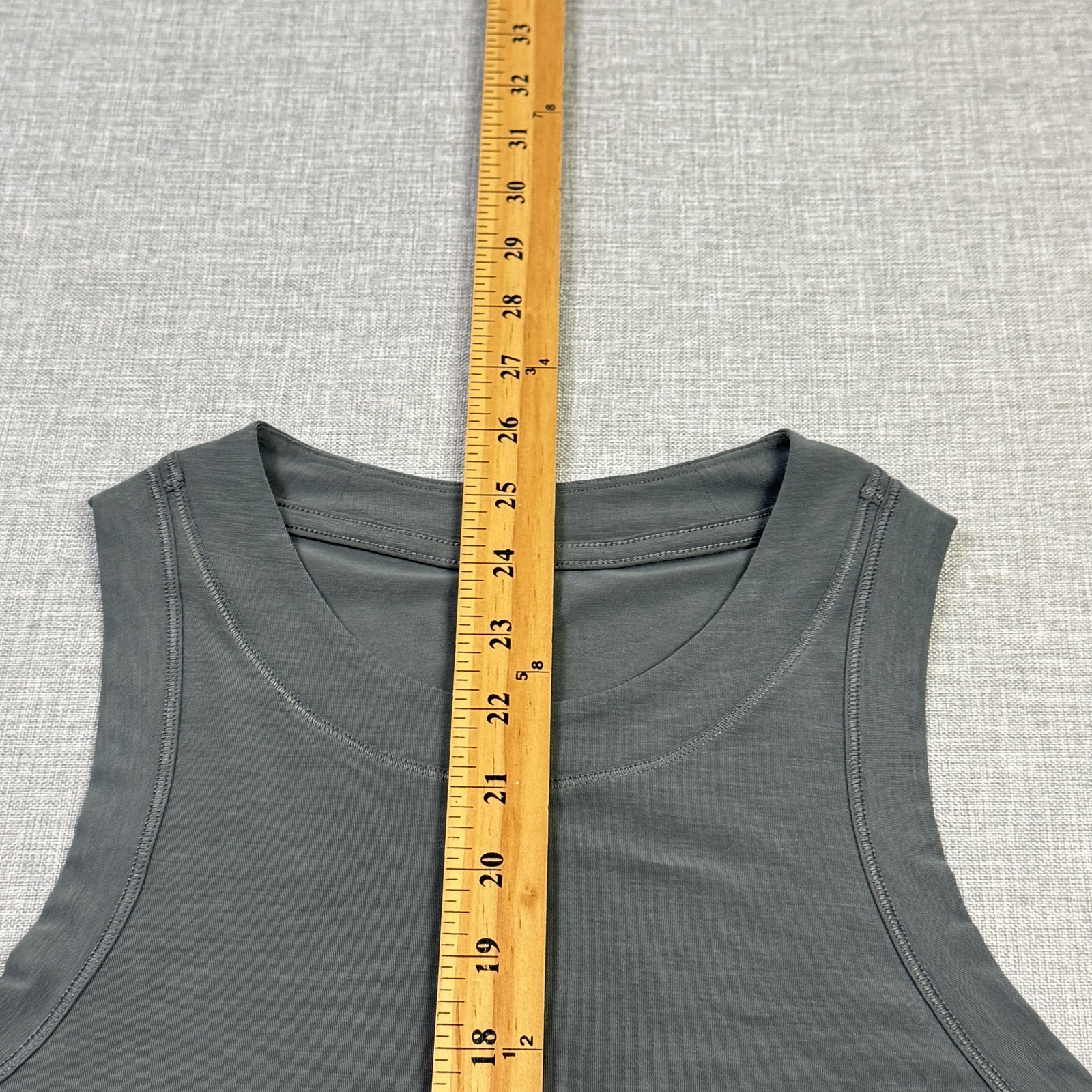 Lululemon Tank Womens Medium Gray Basic Lightweig… - image 6