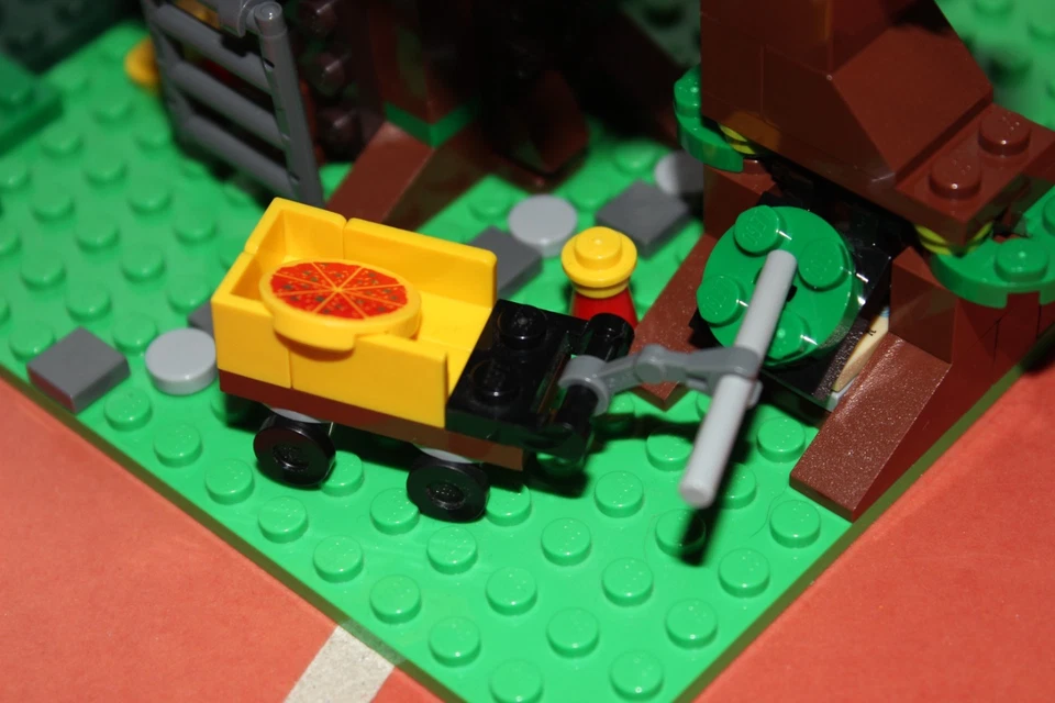 LEGO Creator 31010 Treehouse, Foto 4 von 5