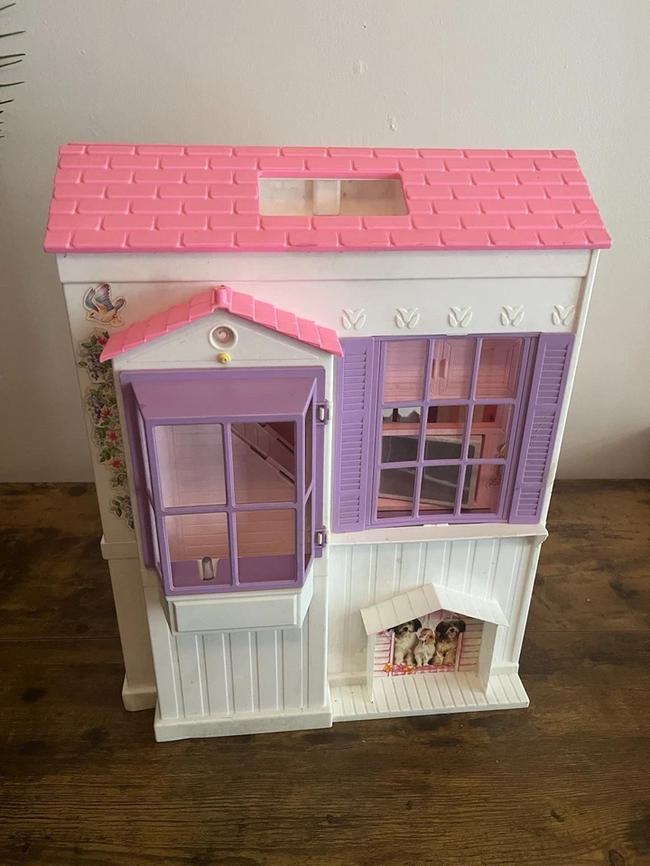 Barbie Folding Pretty Dollhouse 1996 - Image 2 of 4