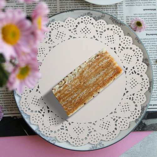 100 Stück Einweg Ölabsorbierende Weiße Spitze Papier Deckchen Kuchen Box Liner - Bild 12 von 12