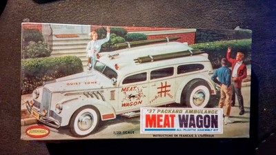 Vintage 1964 Aurora model 662-100 1/32 '37 Packard Ambulance MEAT WAGON SEALED
