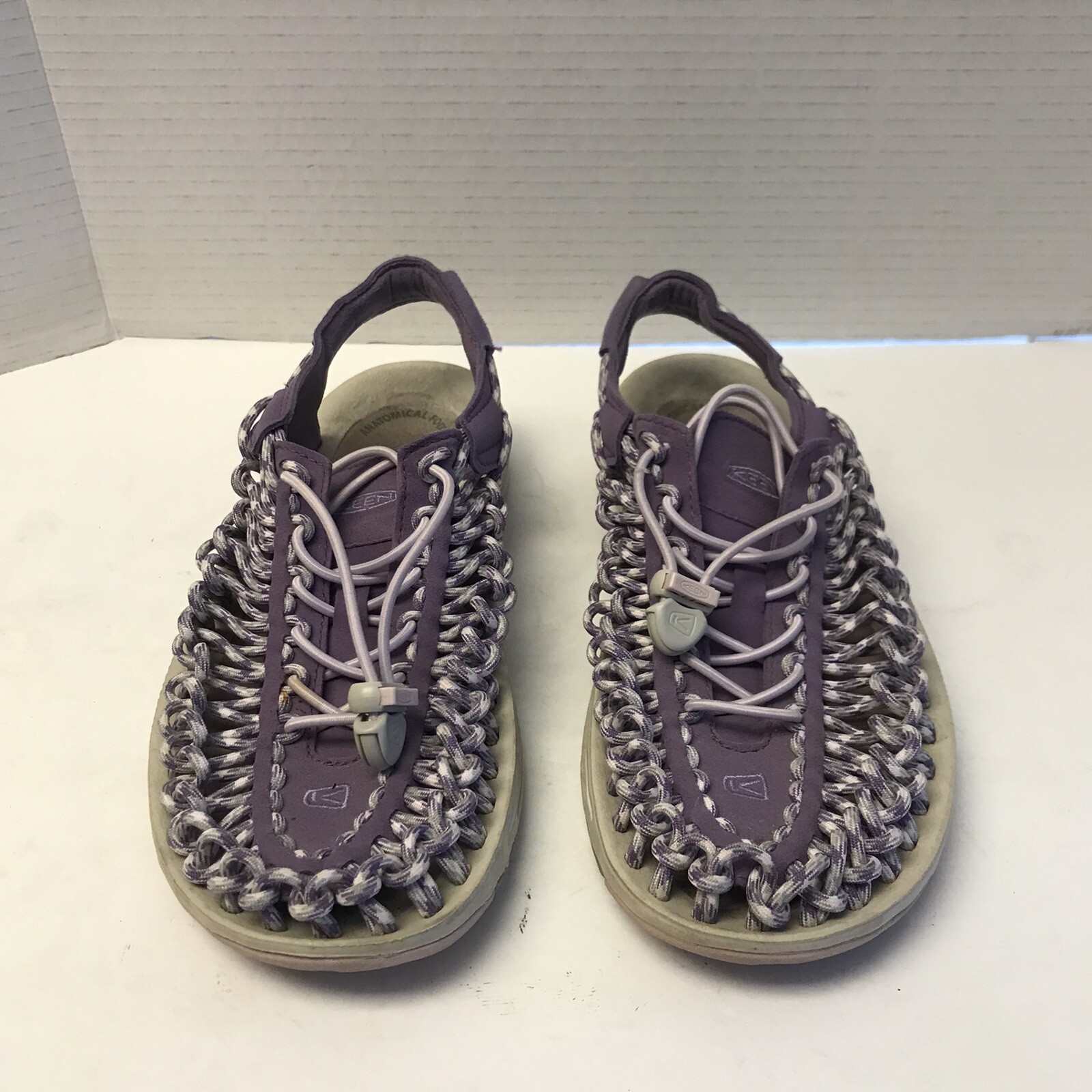 Keen sandalo donna taglia 8 5M Uneek cordoncino elastico comodo acqua viola bianco