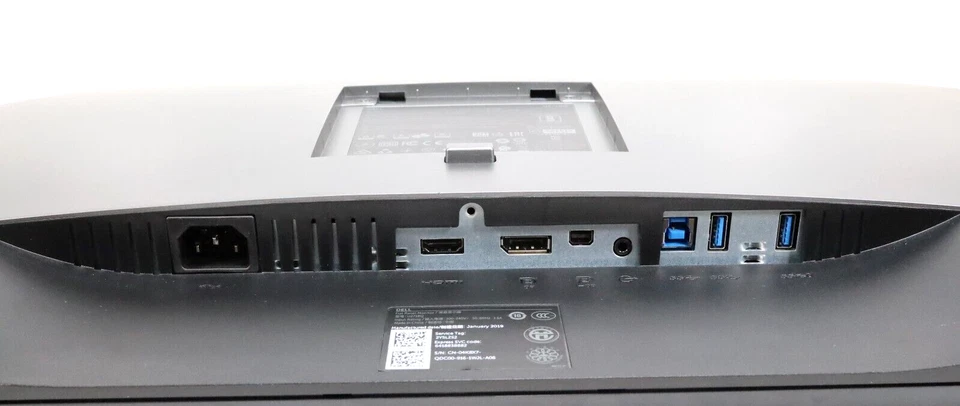 Dell U2718Q 27" 3840 x 2160 4K HDMI DP IPS LED Monitor No Stand - Image 4 of 4