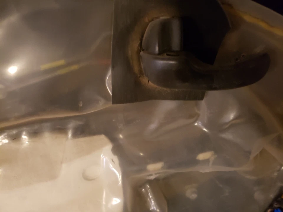 drivers side door with window and handle for 2004 Chevy Monte Carlo SS - Image 3 of 4