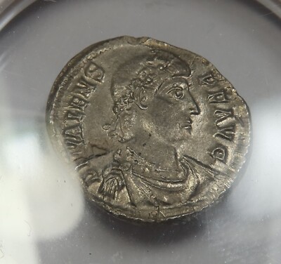 古代ローマNGC XF AD 364-378年 東ローマ帝国 AE3 （ヌムス） 古代ローマNGC XF AD 364-378年 東ローマ帝国 AE3 （ヌムス） 364-378