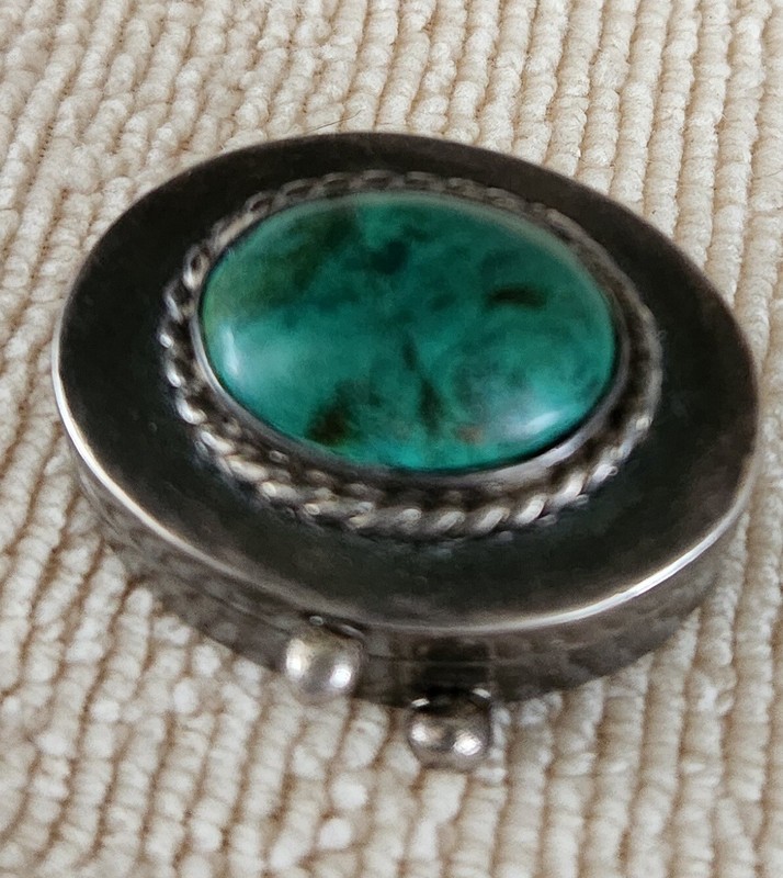 STERLING SILVER BOX, WITH ISRAEL ELIAT STONE 1.-1/8"