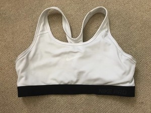 white nike pro sports bra