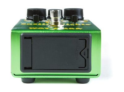 Way Huge Swollen Pickle MKII Guitar Effects Pedal w/(2) 6