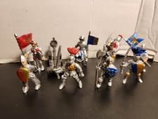 Medieval Knights Cavalry 11 pc Safari Ltd Horse Fantasy Figures Catapult Swords