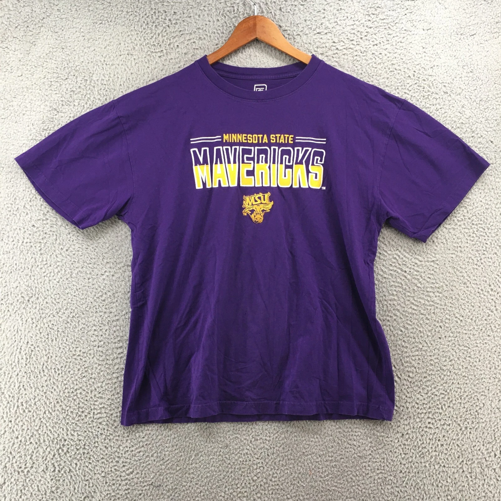 Knights Minnesota State Mavebricks Tee Tshirt Mens XL Purple Short Sleeve Casual