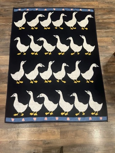 Vintage Vuteks Crown Crafts Reversible Duck Blanket 60x80