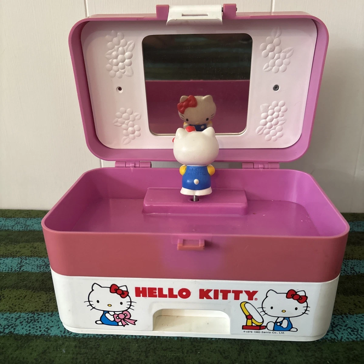 Hello Kitty Jewelry Box Indiana Collectible Music Boxes (1970-Now