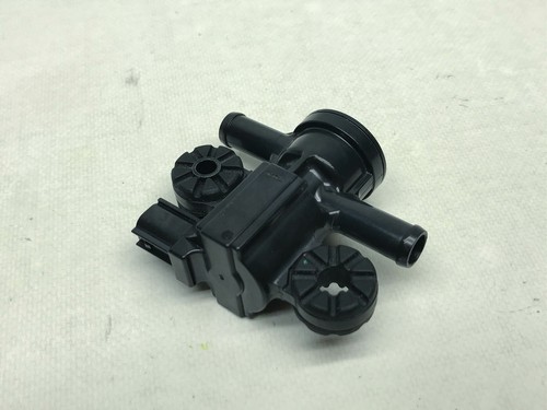 Honda CBR500 RA CBR500RA (1) 19' Air Valve Solenoid / Sensor Fühler