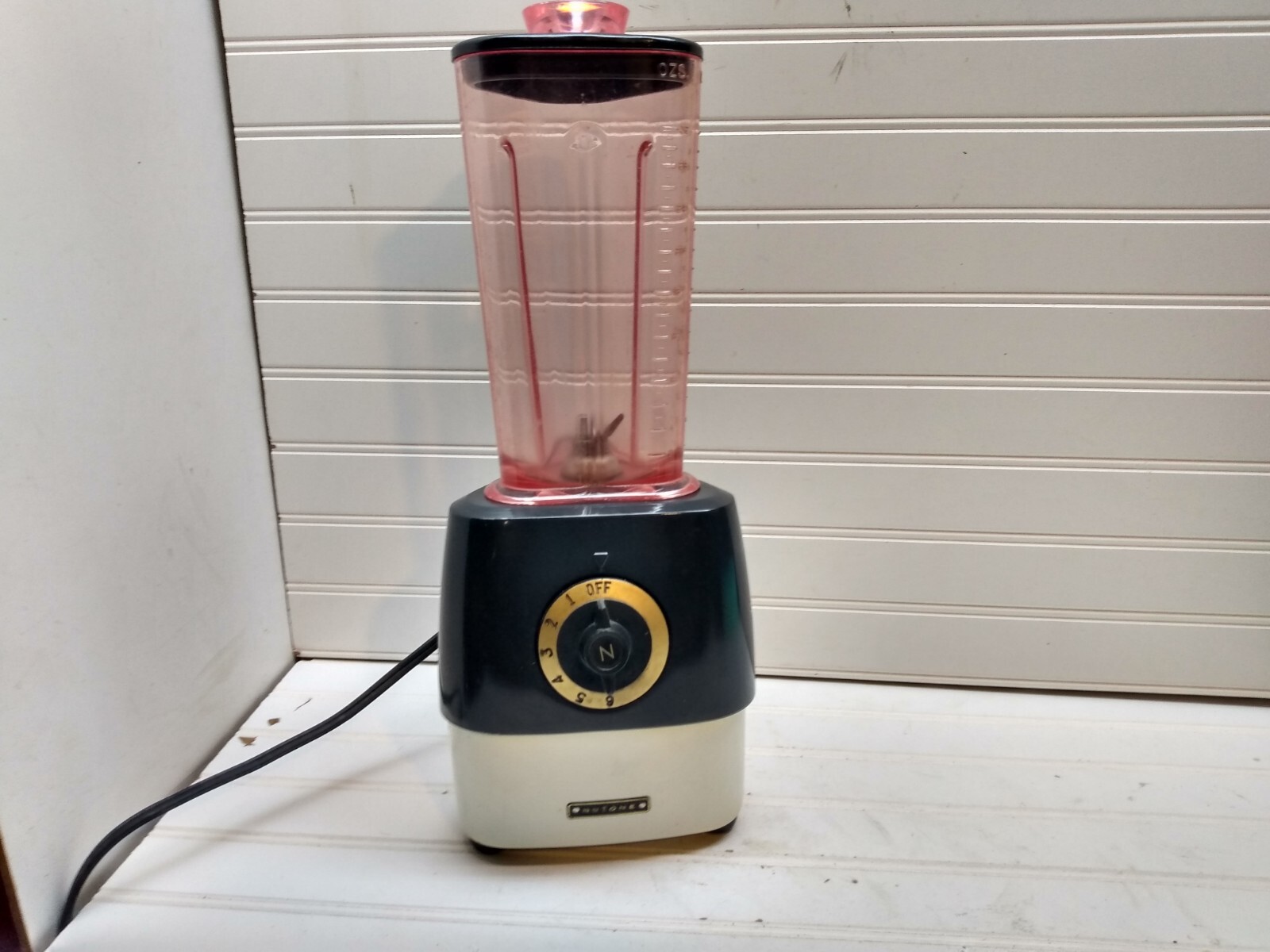 NuTone Kitchen Center Countertop Food Processor Portable Blender Pitcher Lid 170