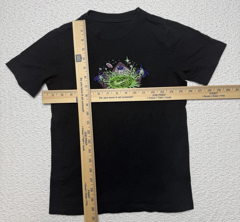 Vintage Nike T-Shirt Youth Medium 10-12 Magical Wizard Embroidered Faded Y2K - Image 3 of 4