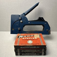 Arrow Fastener Staple Gun Model T55 Blue Uses Arrow W/ T-50 Staples Made In USA