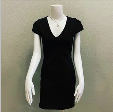 Express Women’s XS Black Solid V-Neck Short Sleeve Short Dress Regular