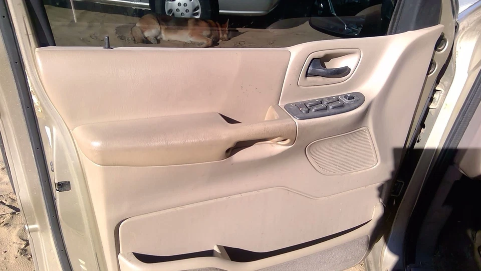 Pestillo de puerta delantera izquierda para conductor Ford Windstar 1999-2003 con varillas/cables OEM Foto 3 de 4