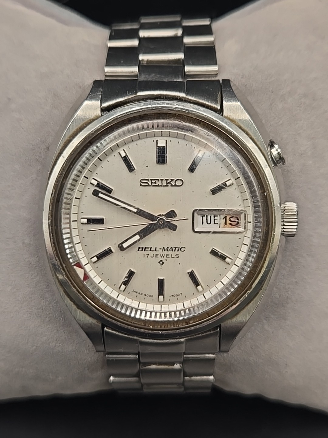 Seiko Bell-Matic 39mm Silver Day-Date Dial Mens Watch 4006-7000