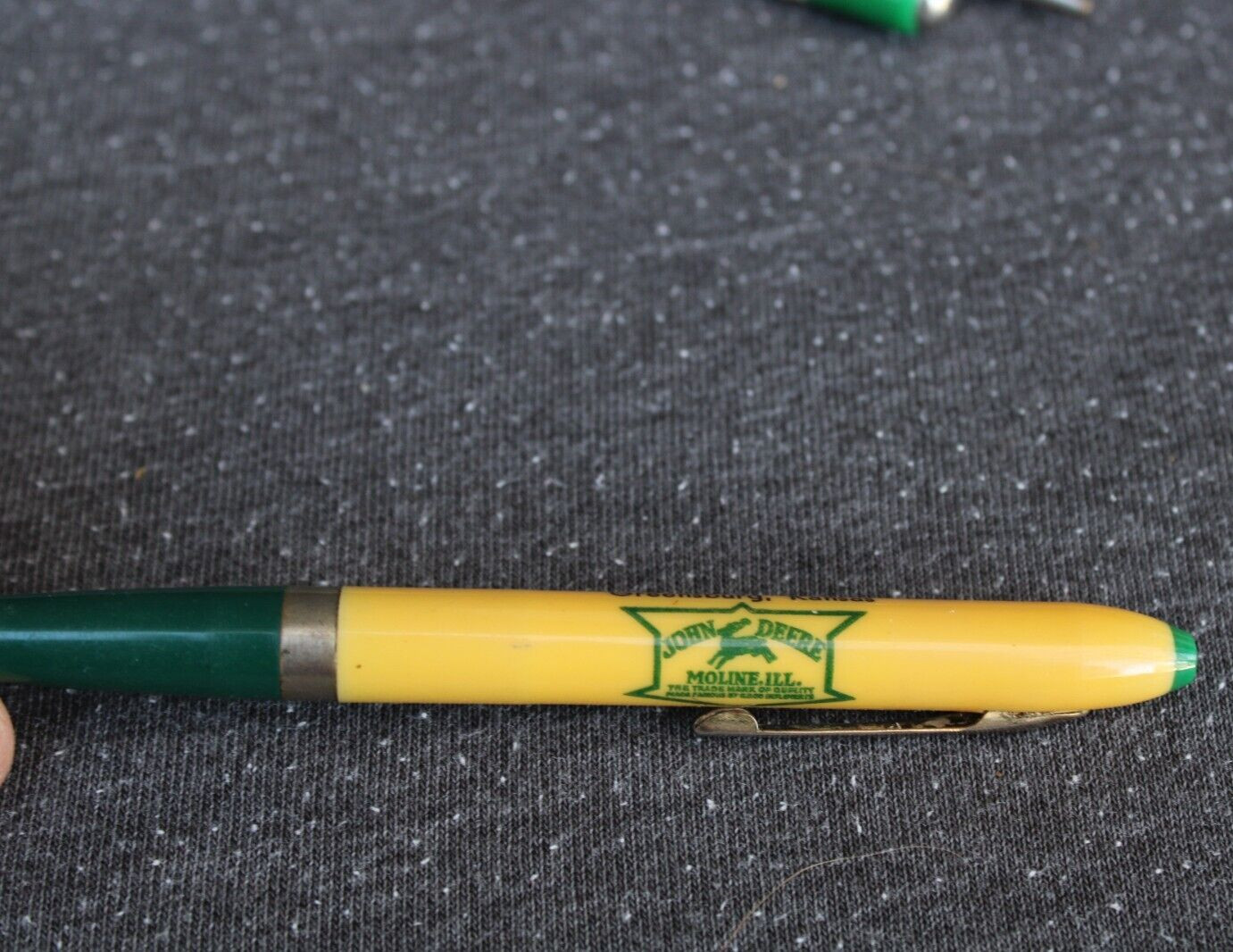 NEAR MINT * 1936 Logo JOHN DEERE Old Greensburg KS Advertising Mechanical Pencil