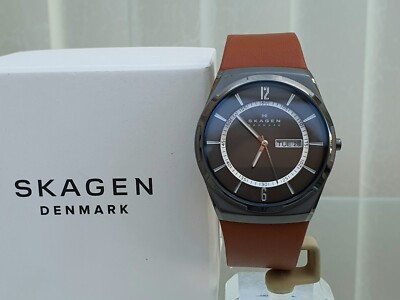 NEU Herren Skagen schmale Uhr braun hellbraun Leder Tag & Datum Geschenk für ihn! (sk28