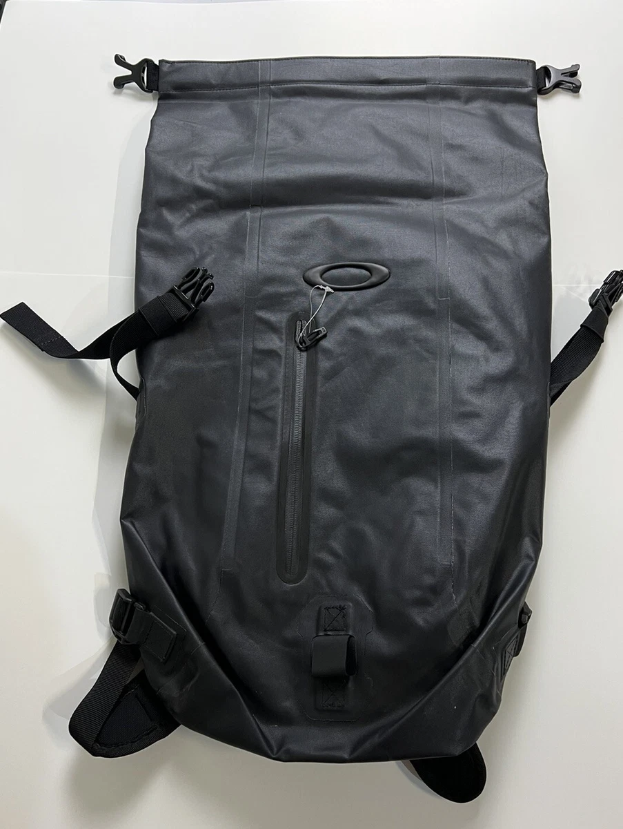 Oakley two faced hotsell dry pack