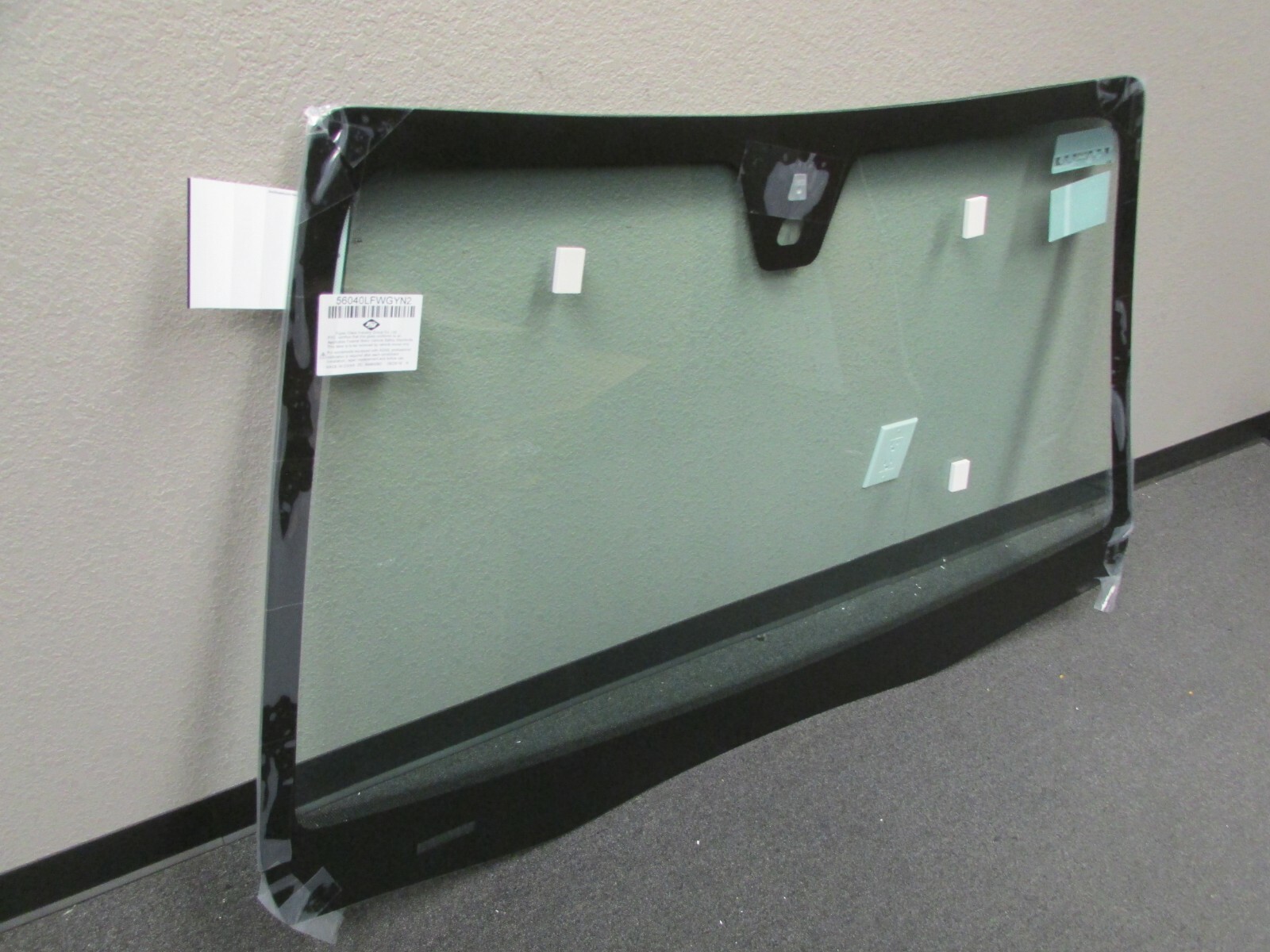 2005-2013 Maserati Quattroporte, New Windshield Glass, Aftermarket, P/N 83744100