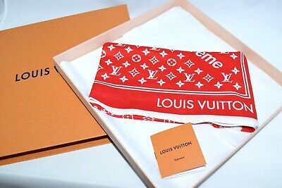 Supreme Louis Vuitton Monogram Bandana Red mini scarf 55 cm Supreme Louis Vuitton Monogram Bandana Red mini scarf 55 cm
