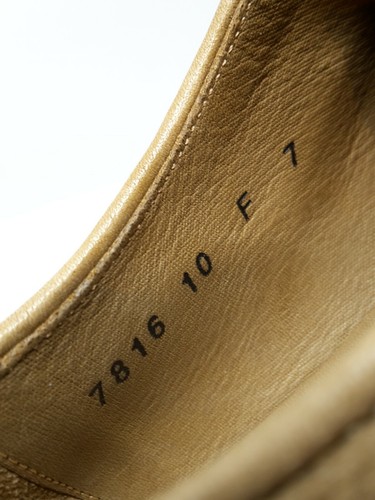 Santoni FAM 7816 Sella Wingtip Derby Brogue Beige Scamosciato EU 41,5/42 UK 7 US 8 F - Foto 2 di 12