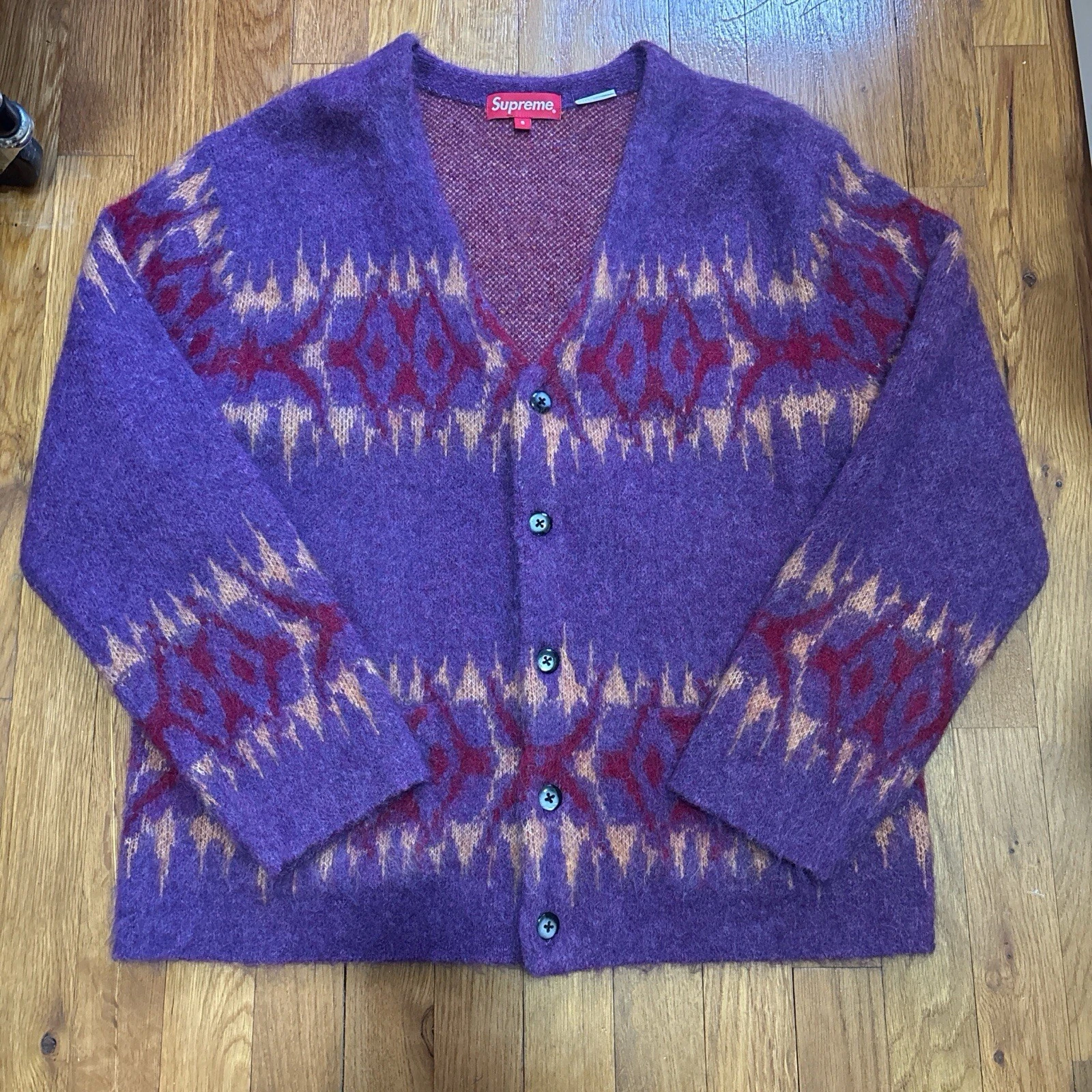 Cardigan rayé abstrait suprême prune
