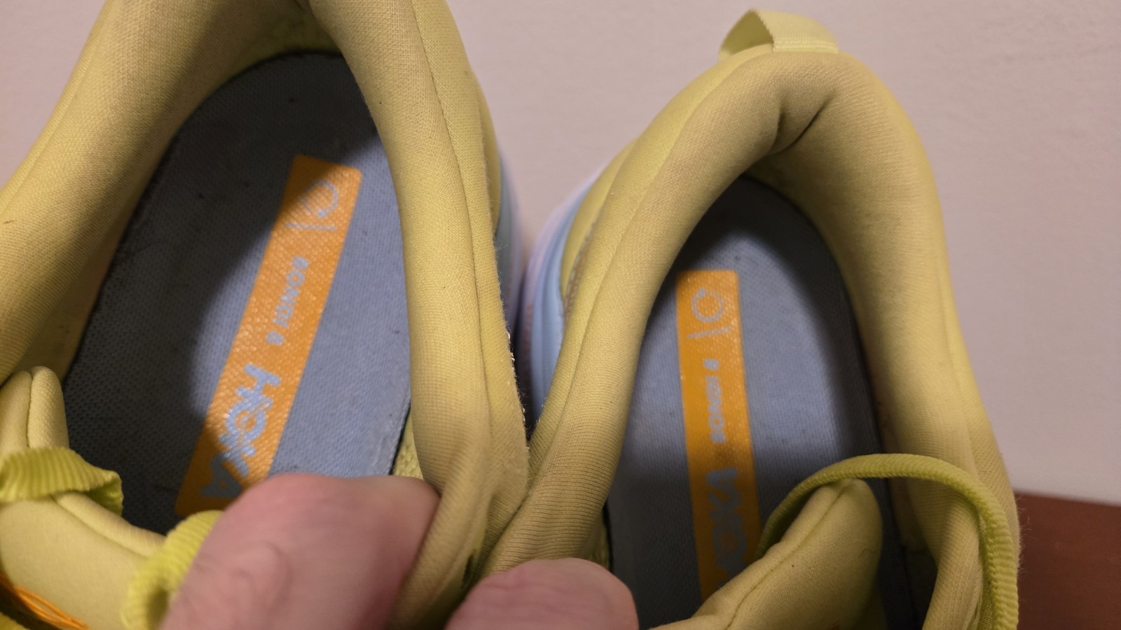 Hoka One One Bondi 8 Yellow Blue ORANGE Running Shoes MENS SZ 12.5 D VERY NICE!  thumbnail 7