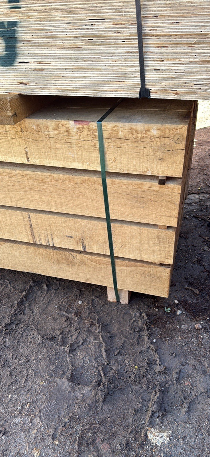 GREEN OAK POSTS (5x5) 125mm X 125mm X 3.0m ONLY £60 Each D24 Grade ...