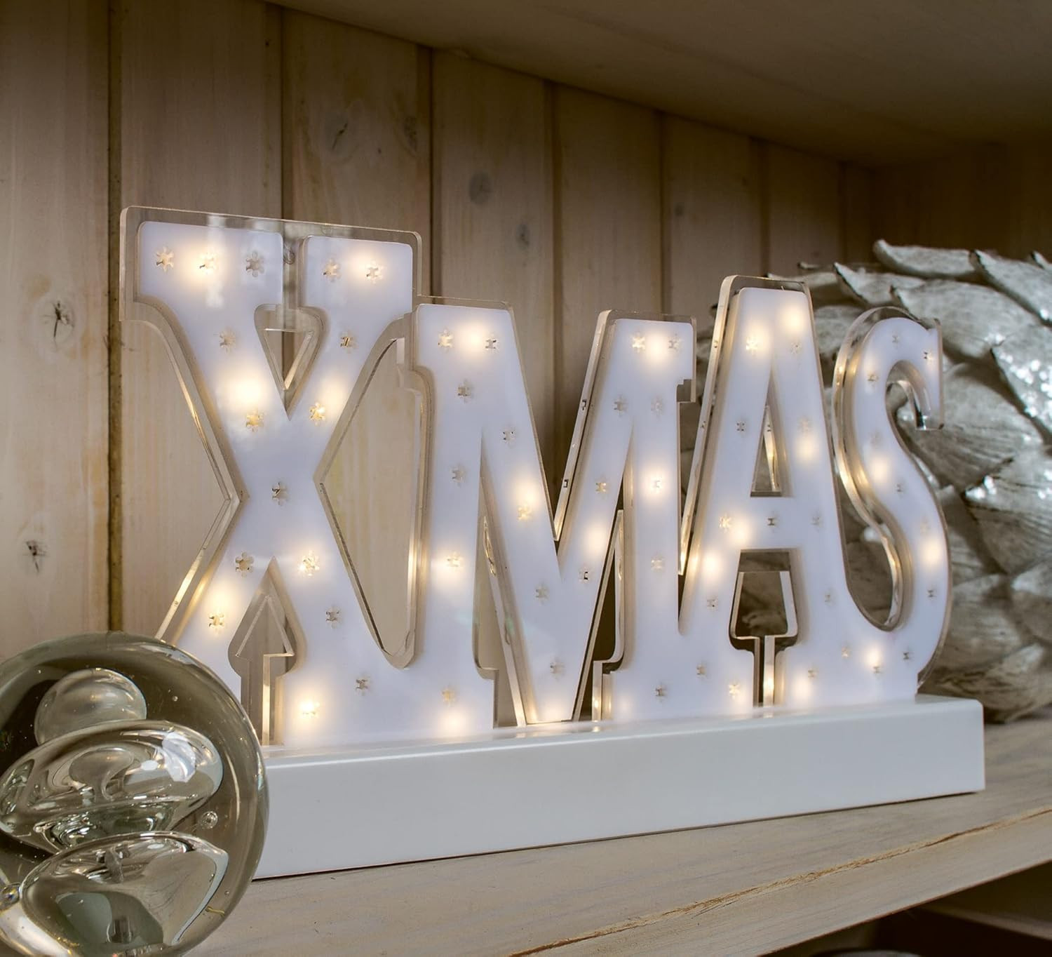 Magia di Luci: Scritta LED Xmas Bianco Caldo a Batteria per Interni