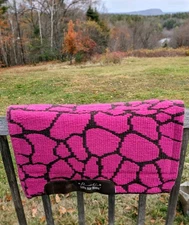 Professional's Choice SMx Air Ride 30"x34" Saddle Pad Raspberry Giraffe Print 