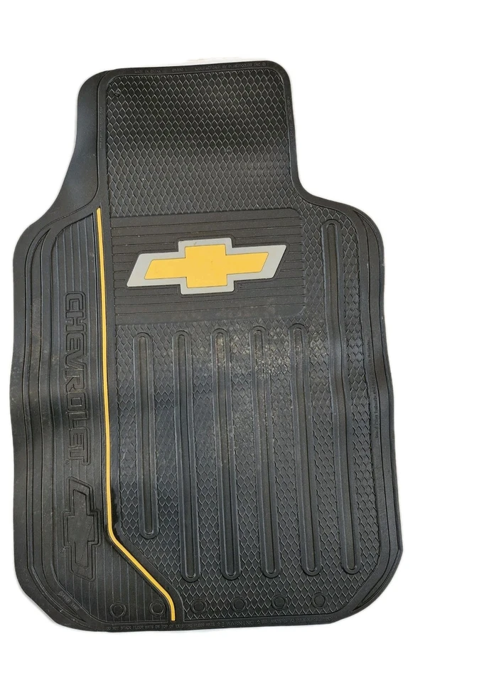 Alfombrillas de goma delanteras Chevy Bowtie usadas en excelente estado Silverado Blazer Tahoe S10 2 piezas Foto 2 de 4